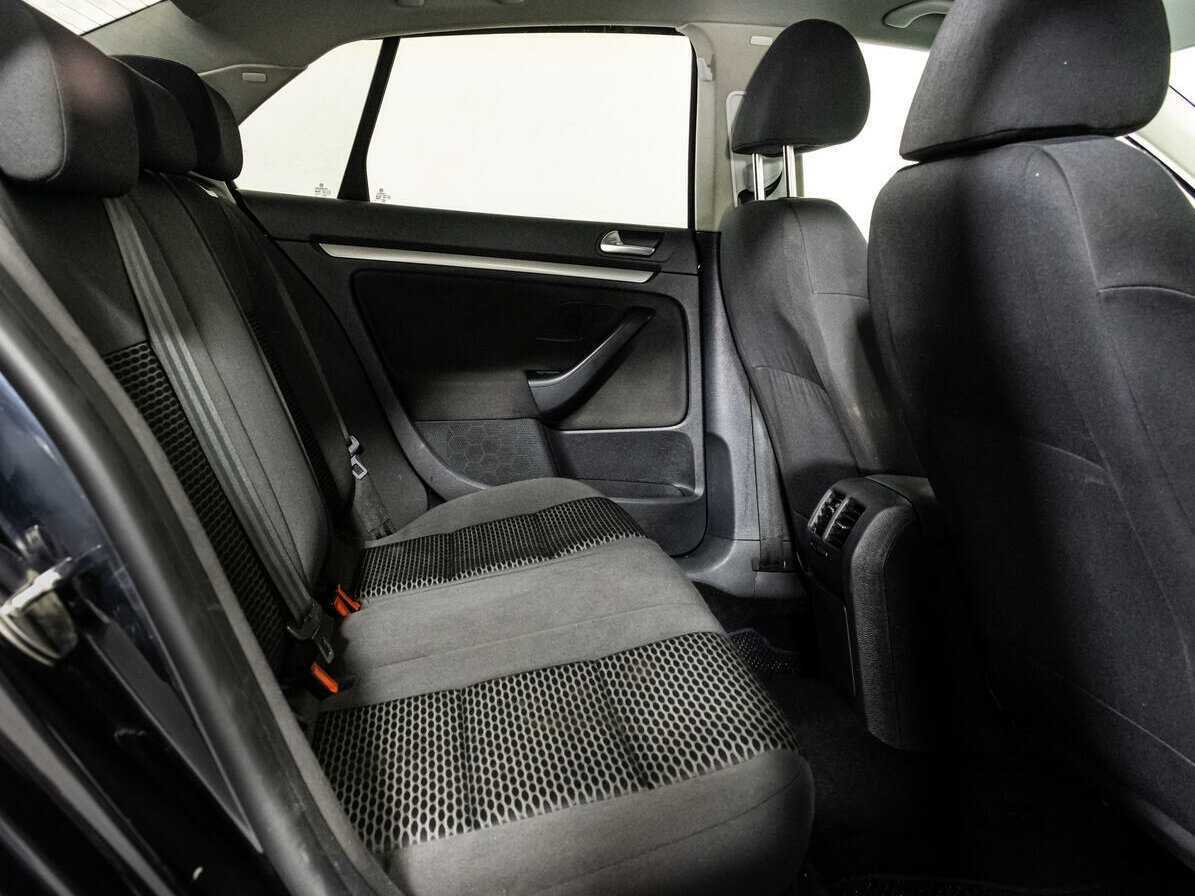 Купить Volkswagen Jetta, 2010, 211 572 км, фото №11