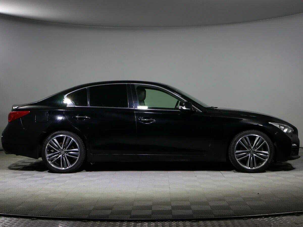Купить Infiniti Q50, 2014, 130 000 км, фото №4