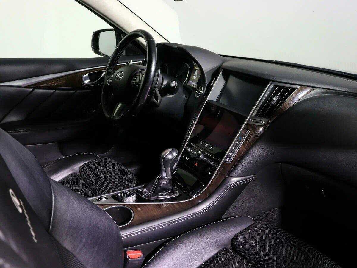 Купить Infiniti Q50, 2014, 130 000 км, фото №9