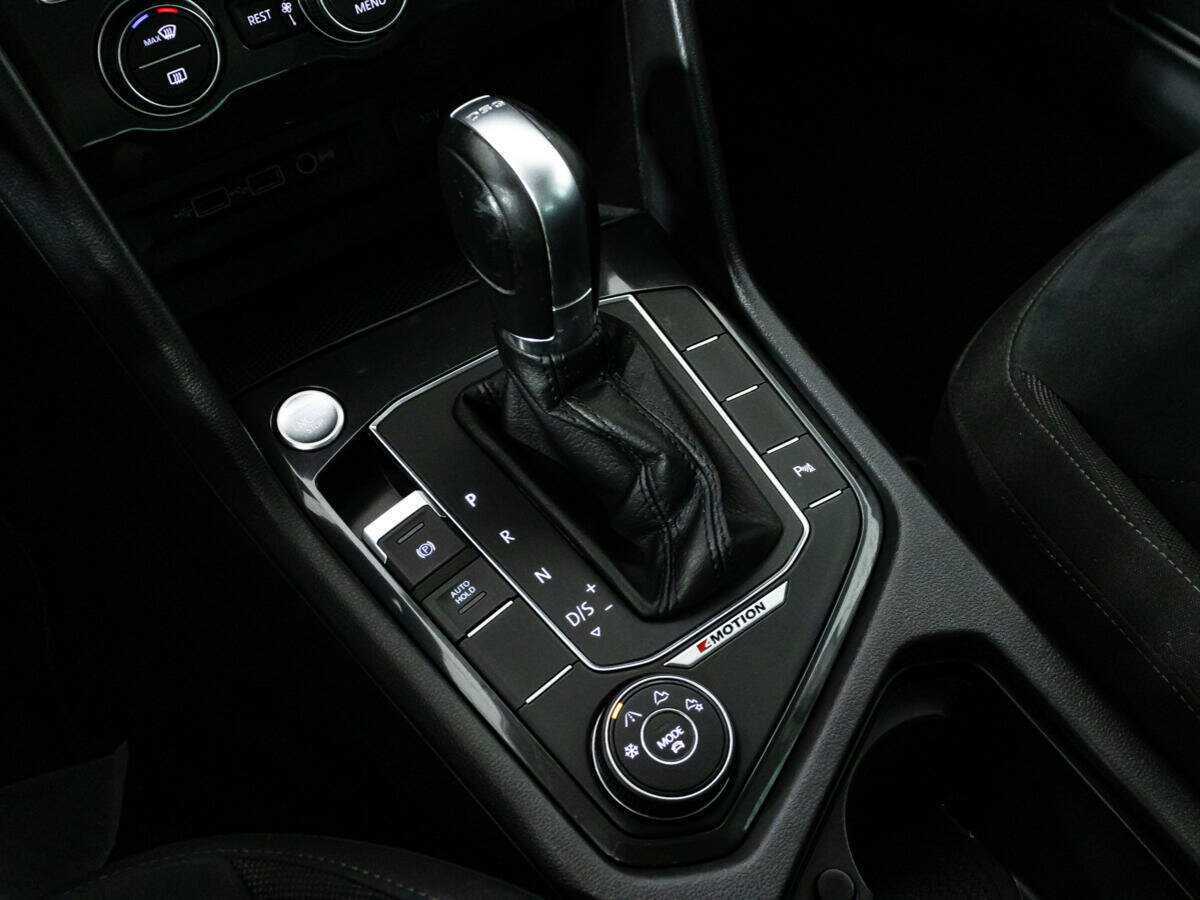Купить Volkswagen Tiguan, 2018, 104 901 км, фото №17