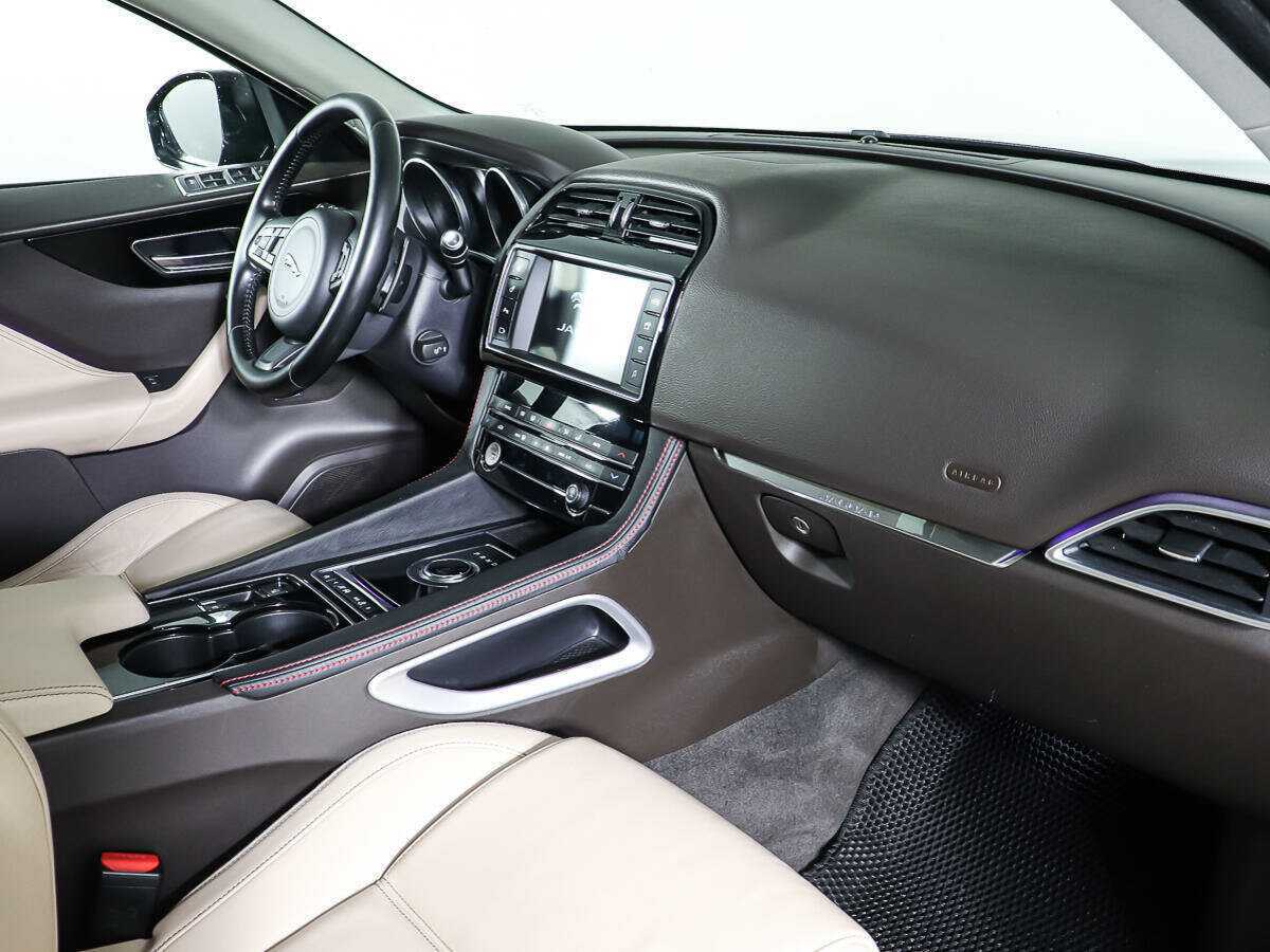 Купить Jaguar F-Pace, 2017, 104 937 км, фото №8