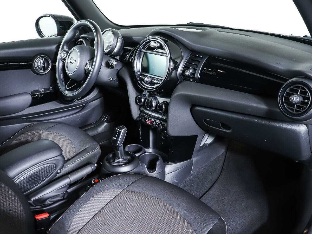 Купить Mini Hatch Cooper, 2021, 48 790 км, фото №8