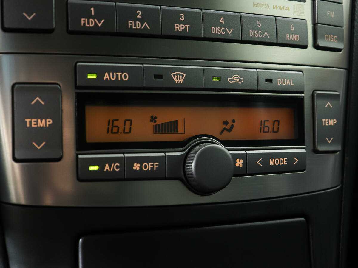 Купить Toyota Avensis, 2007, 306 560 км, фото №17