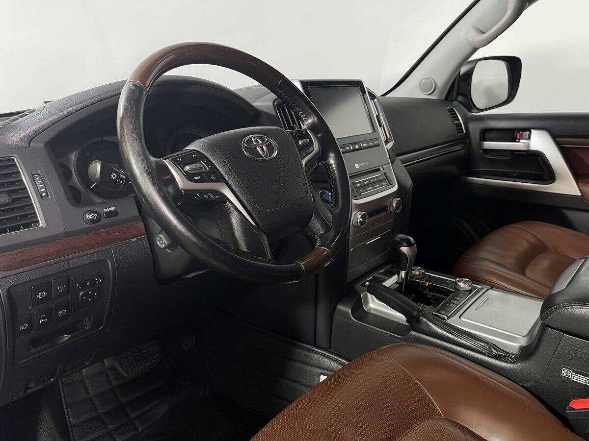 Купить Toyota Land Cruiser, 2016, 84 129 км, фото №13