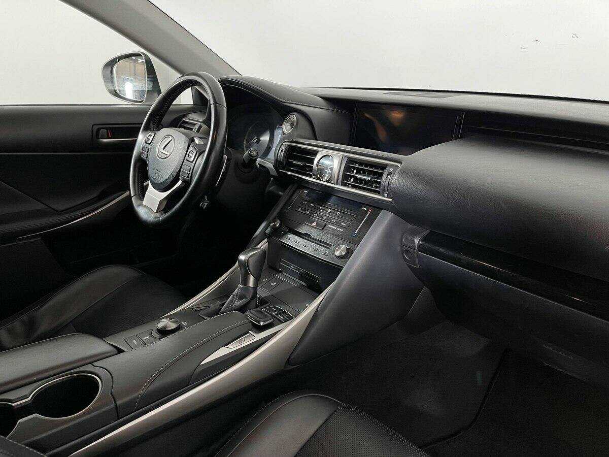 Купить Lexus IS 300, 2018, 62 892 км, фото №7