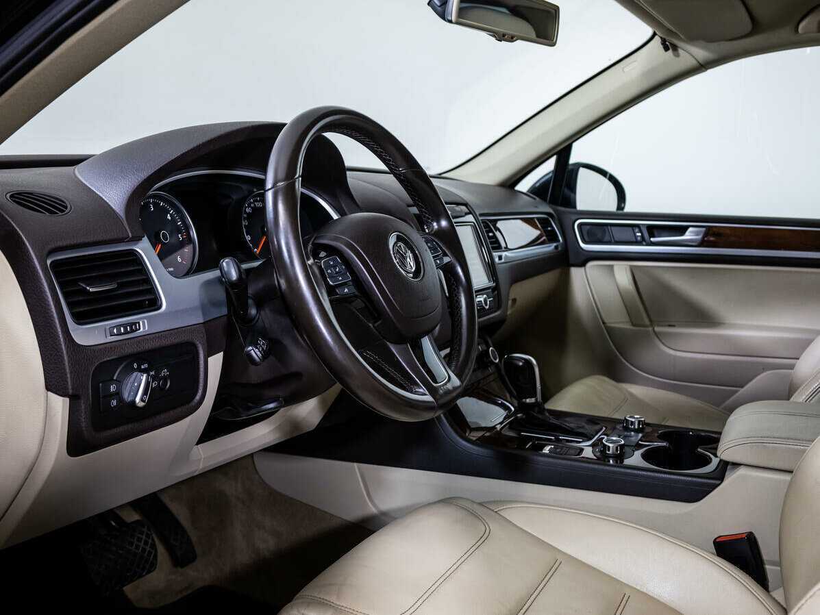 Купить Volkswagen Touareg, 2011, 291 575 км, фото №11