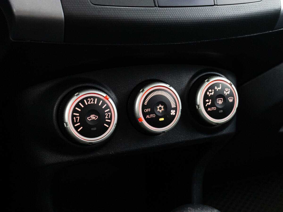 Купить Mitsubishi Outlander, 2008, 226 167 км, фото №15