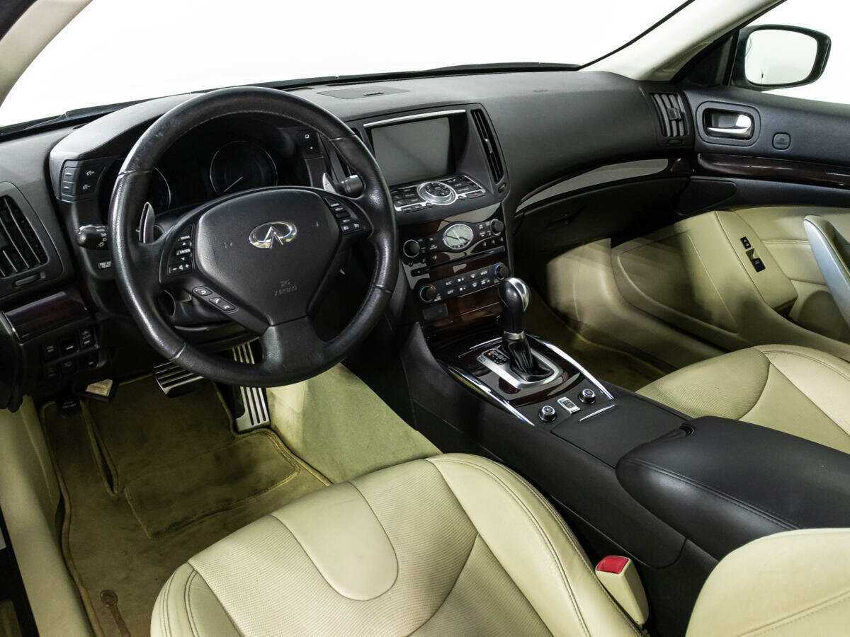 Купить Infiniti G37, 2012, 68 952 км, фото №11