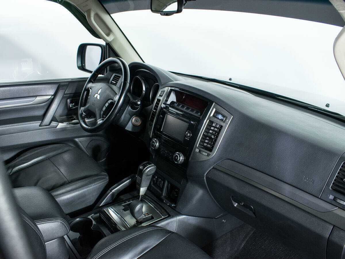 Купить Mitsubishi Pajero, 2014, 118 756 км, фото №6