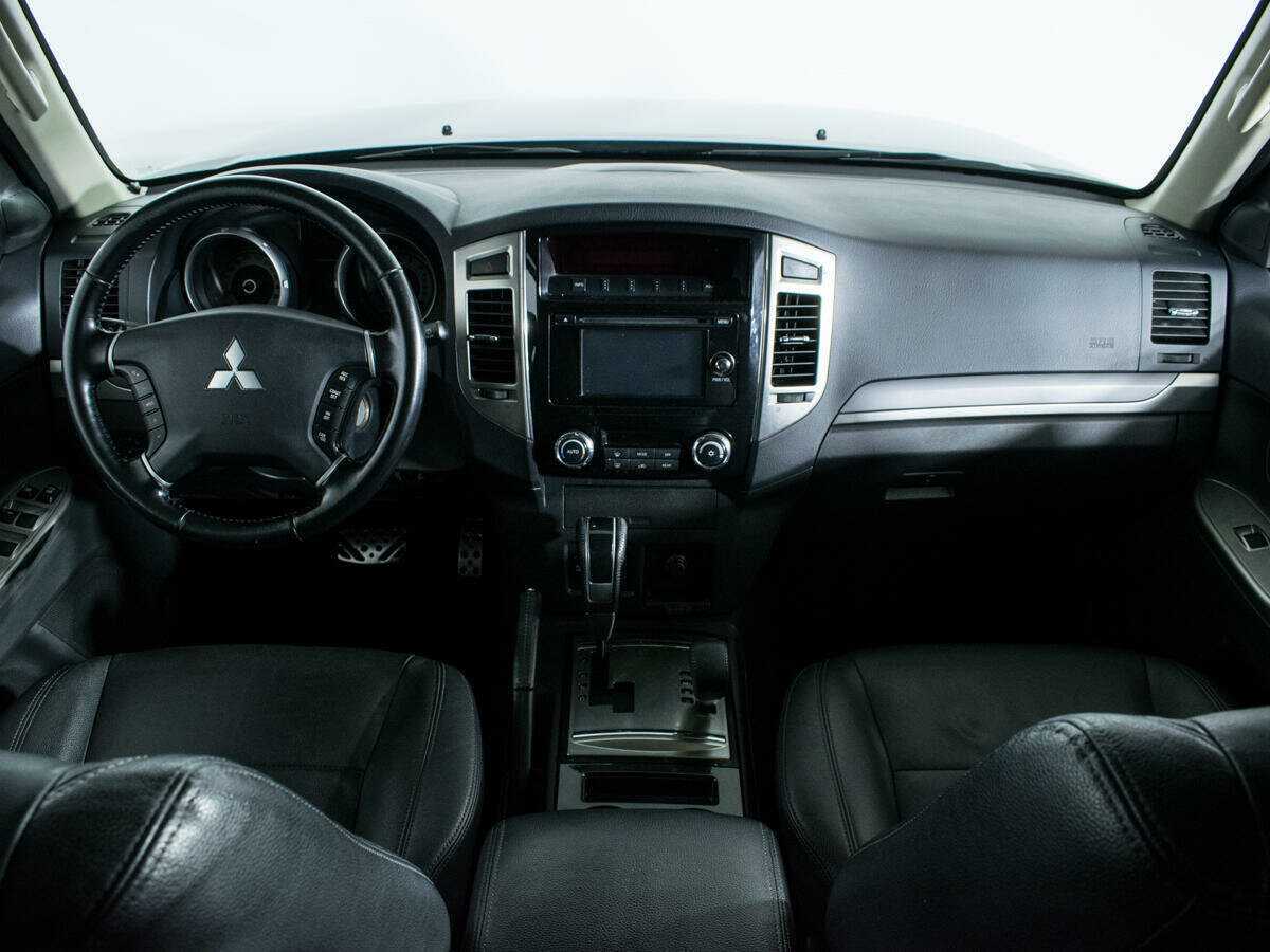 Купить Mitsubishi Pajero, 2014, 118 756 км, фото №9