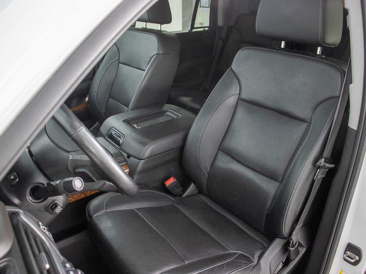 Купить Chevrolet Tahoe, 2017, 193 767 км, фото №10