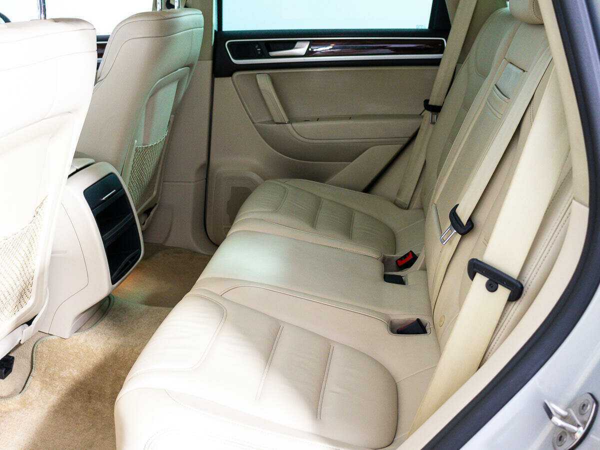 Купить Volkswagen Touareg, 2011, 231 956 км, фото №11
