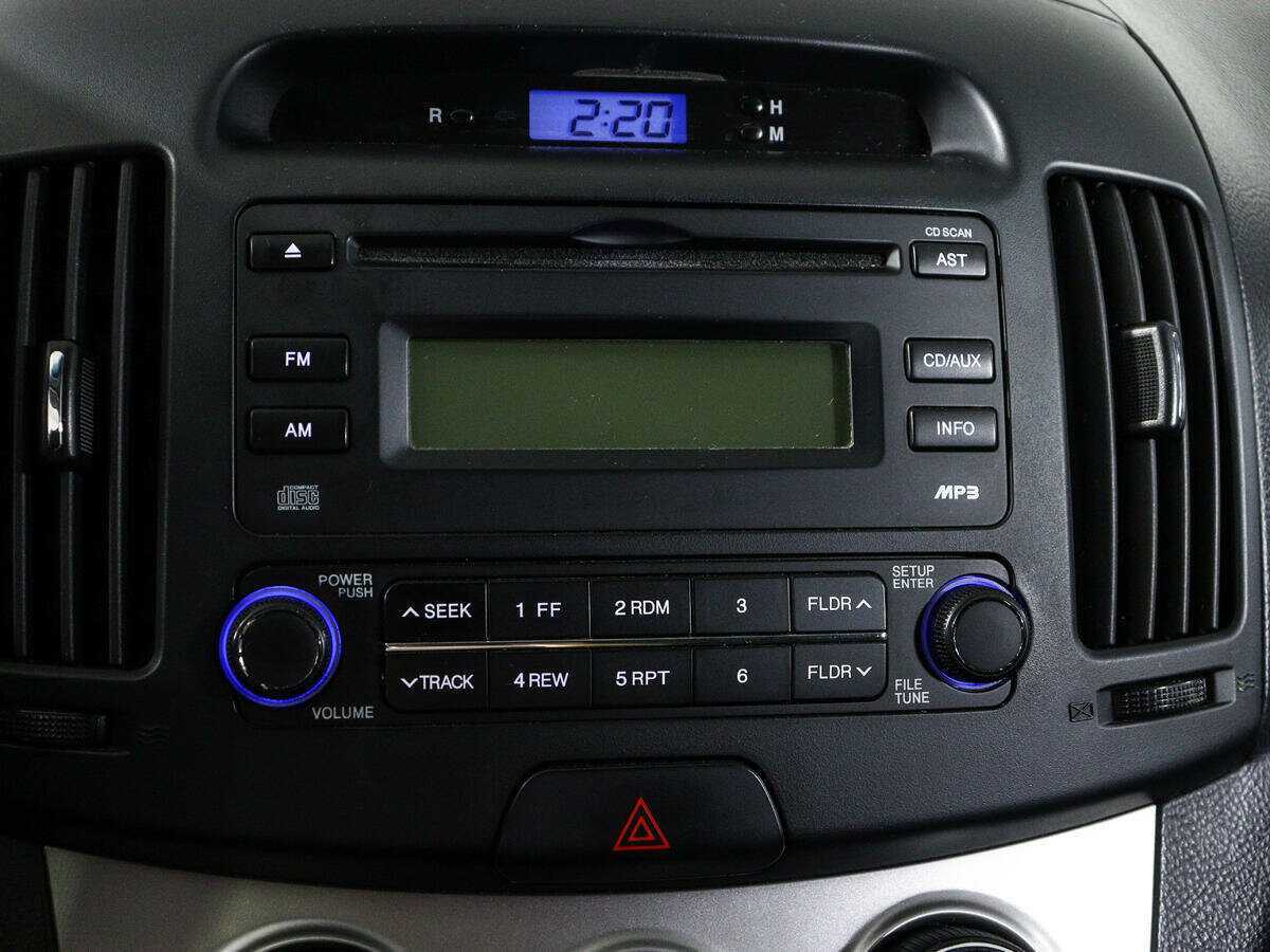 Купить Hyundai Elantra, 2010, 229 768 км, фото №16