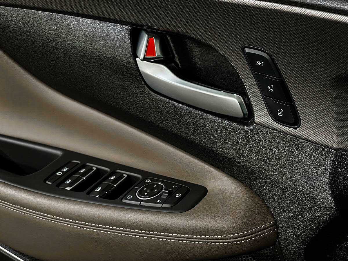 Купить Hyundai Santa Fe, 2018, 80 112 км, фото №16