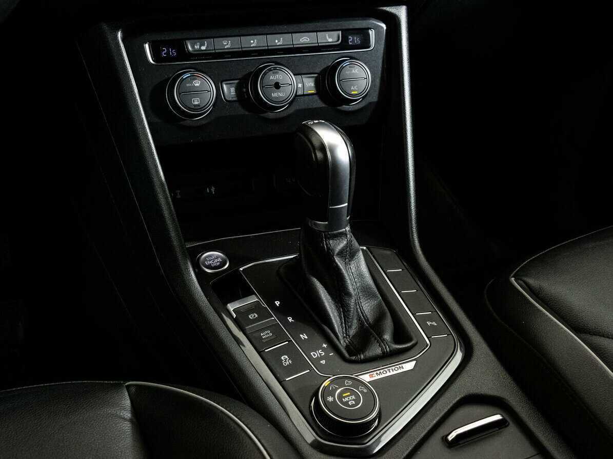Купить Volkswagen Tiguan, 2017, 122 234 км, фото №13