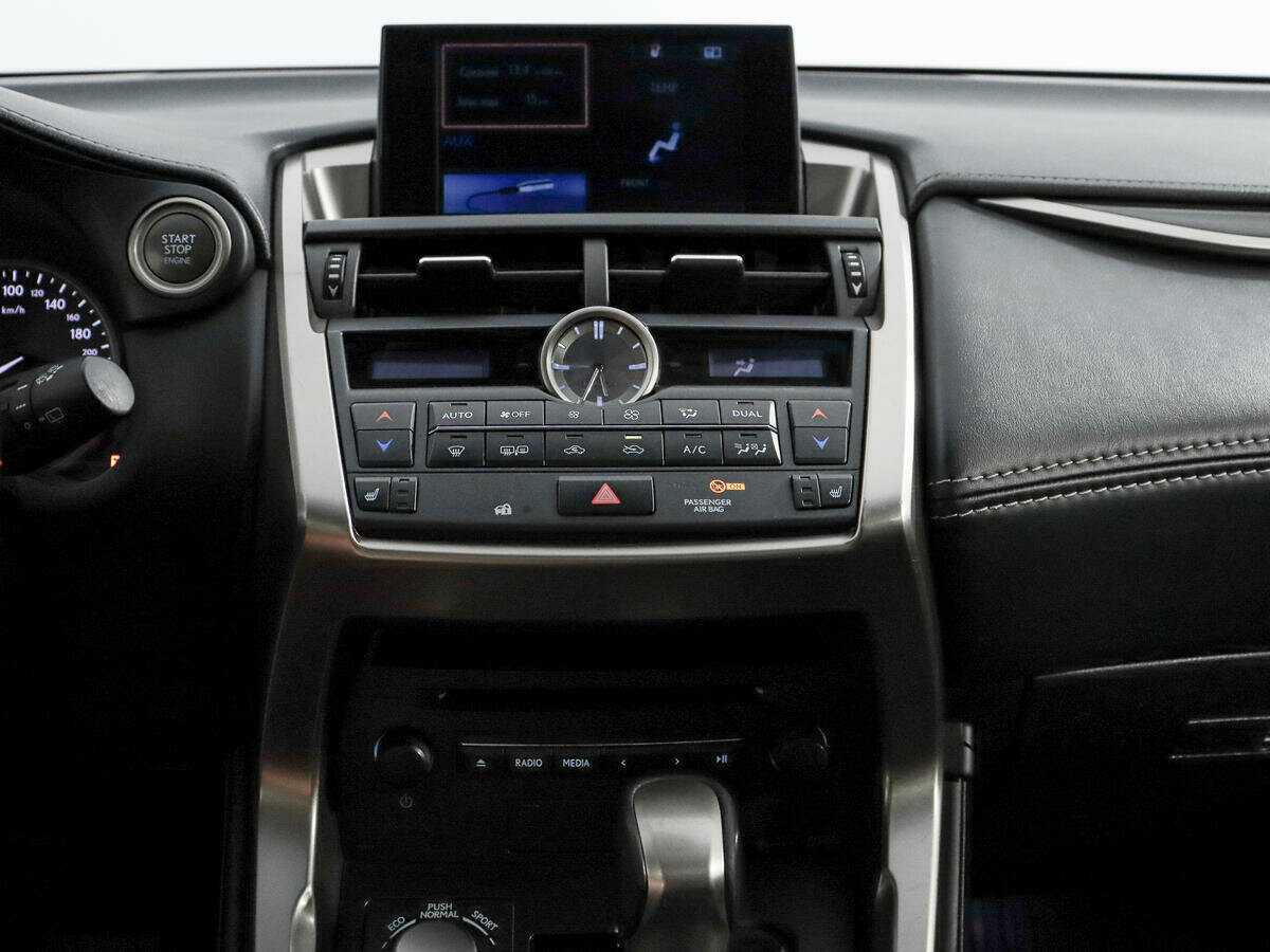 Купить Lexus NX 200, 2016, 67 736 км, фото №16