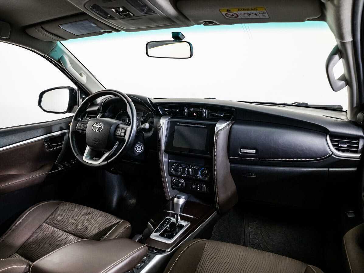Купить Toyota Fortuner, 2018, 70 010 км, фото №7