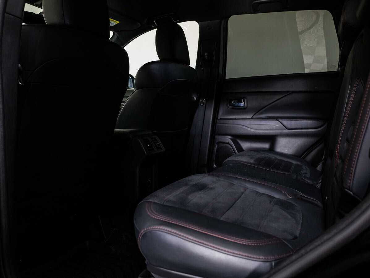 Купить Mitsubishi Outlander, 2021, 70 659 км, фото №9