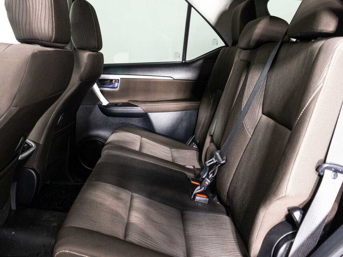 Купить Toyota Fortuner, 2018, 90 102 км, фото №10