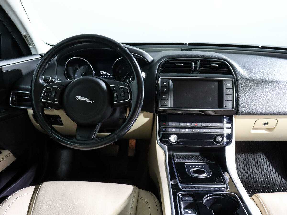 Купить Jaguar XE, 2015, 124 917 км, фото №10