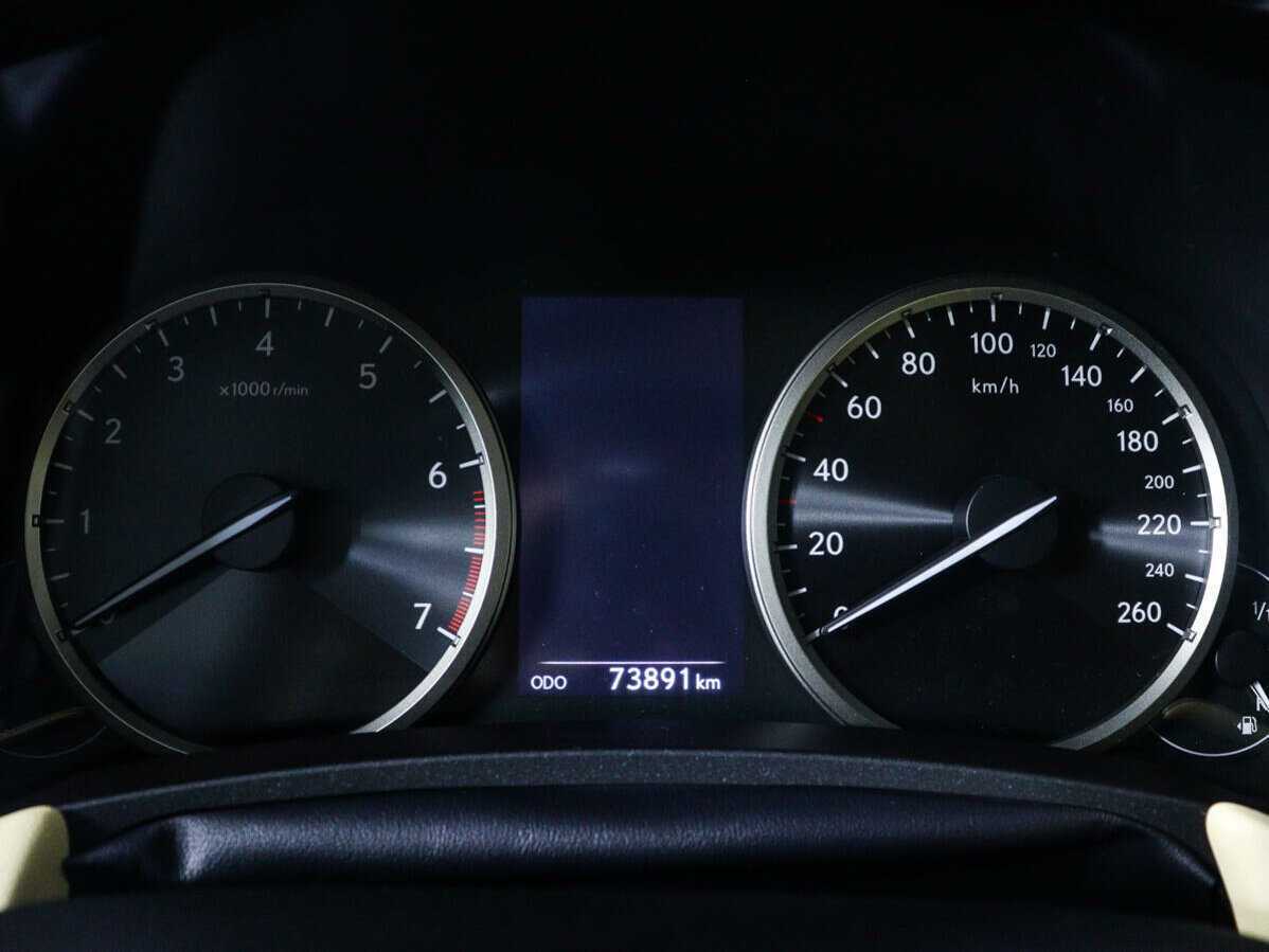 Купить Lexus NX 200, 2017, 73 890 км, фото №9