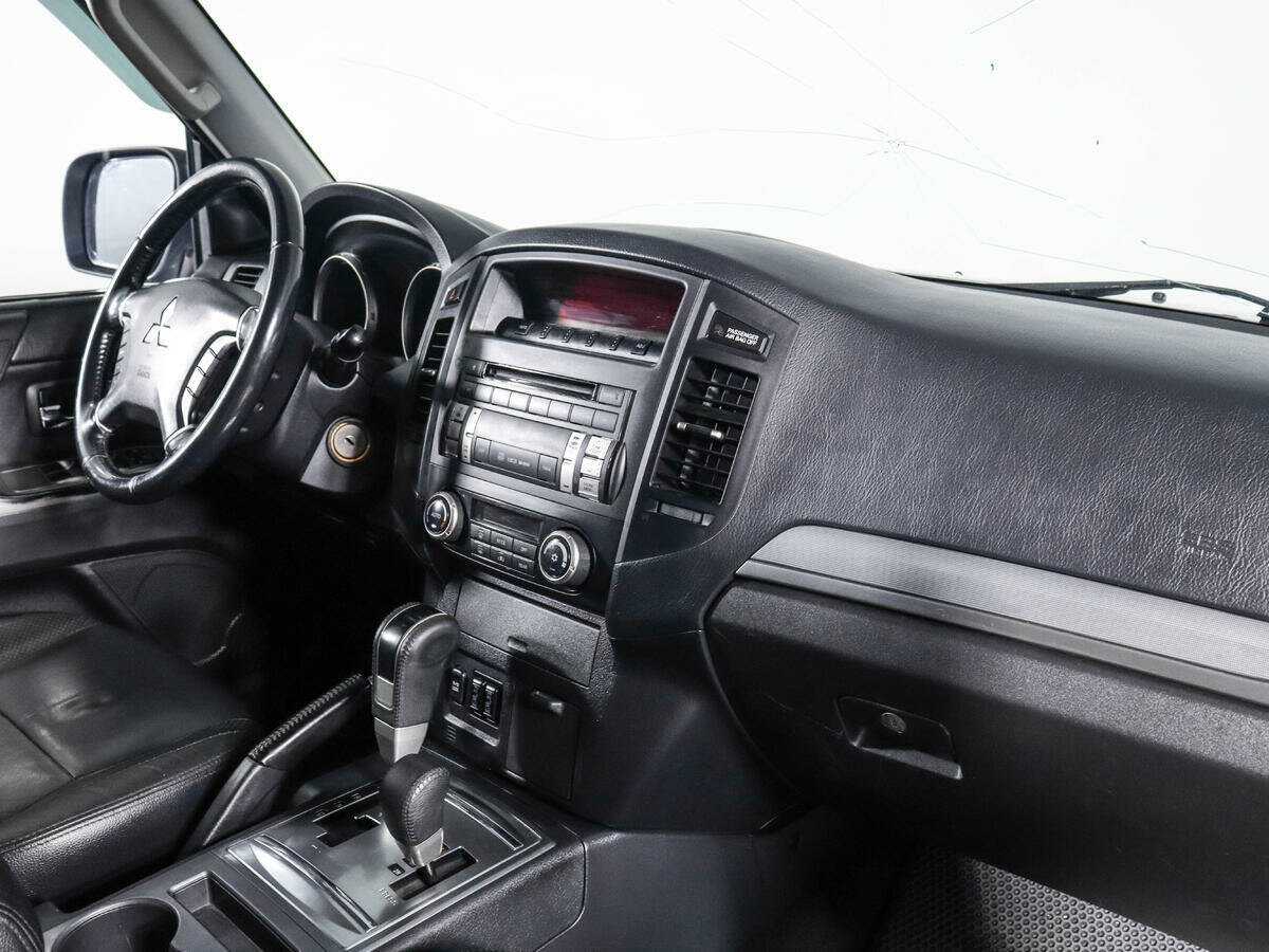 Купить Mitsubishi Pajero, 2011, 226 491 км, фото №7