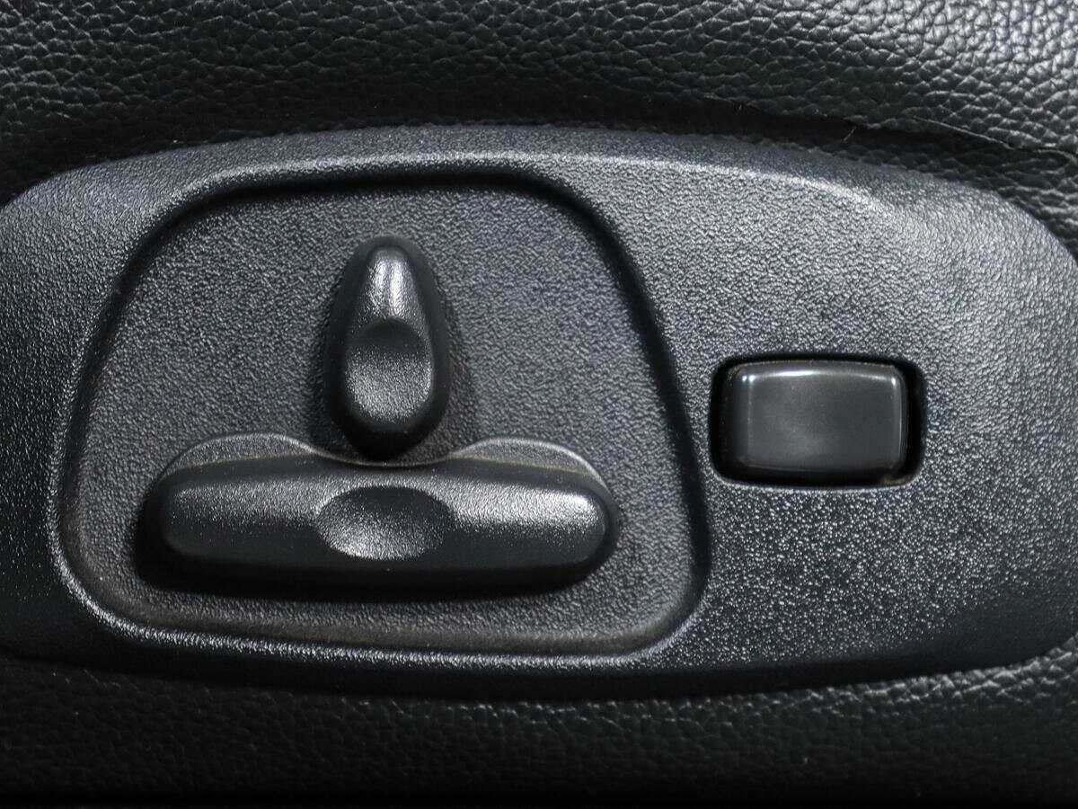 Купить Mitsubishi Pajero, 2011, 226 491 км, фото №13