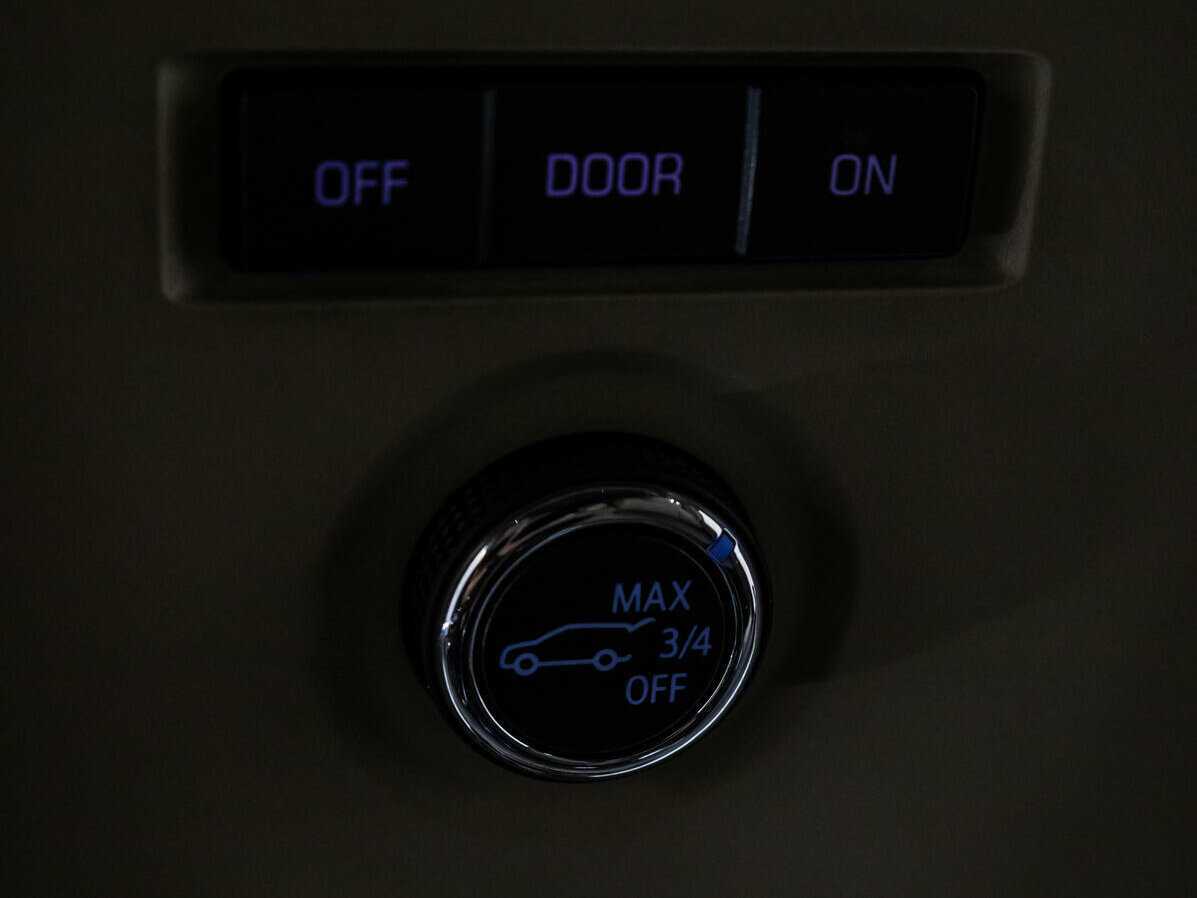 Купить Cadillac Escalade, 2018, 43 740 км, фото №26