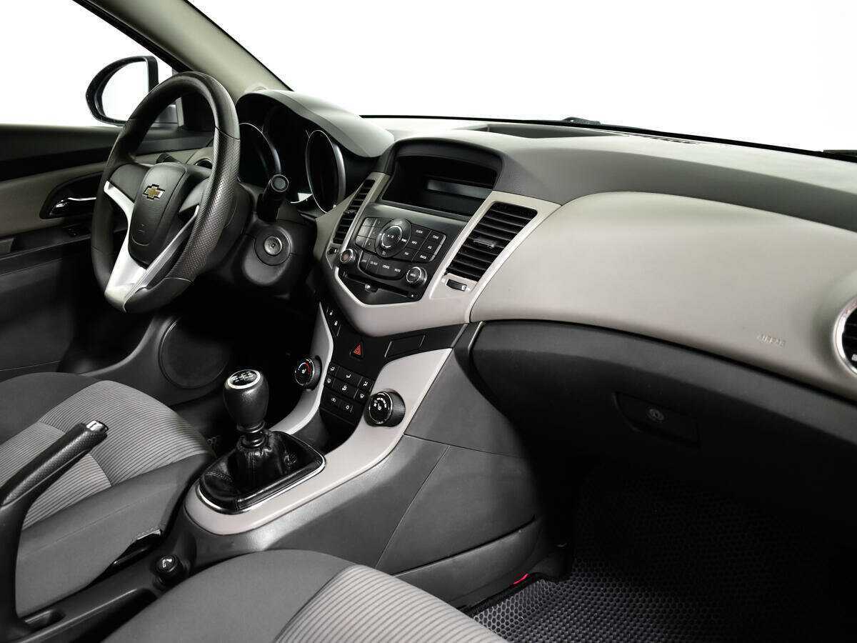 Купить Chevrolet Cruze, 2010, 219 521 км, фото №9