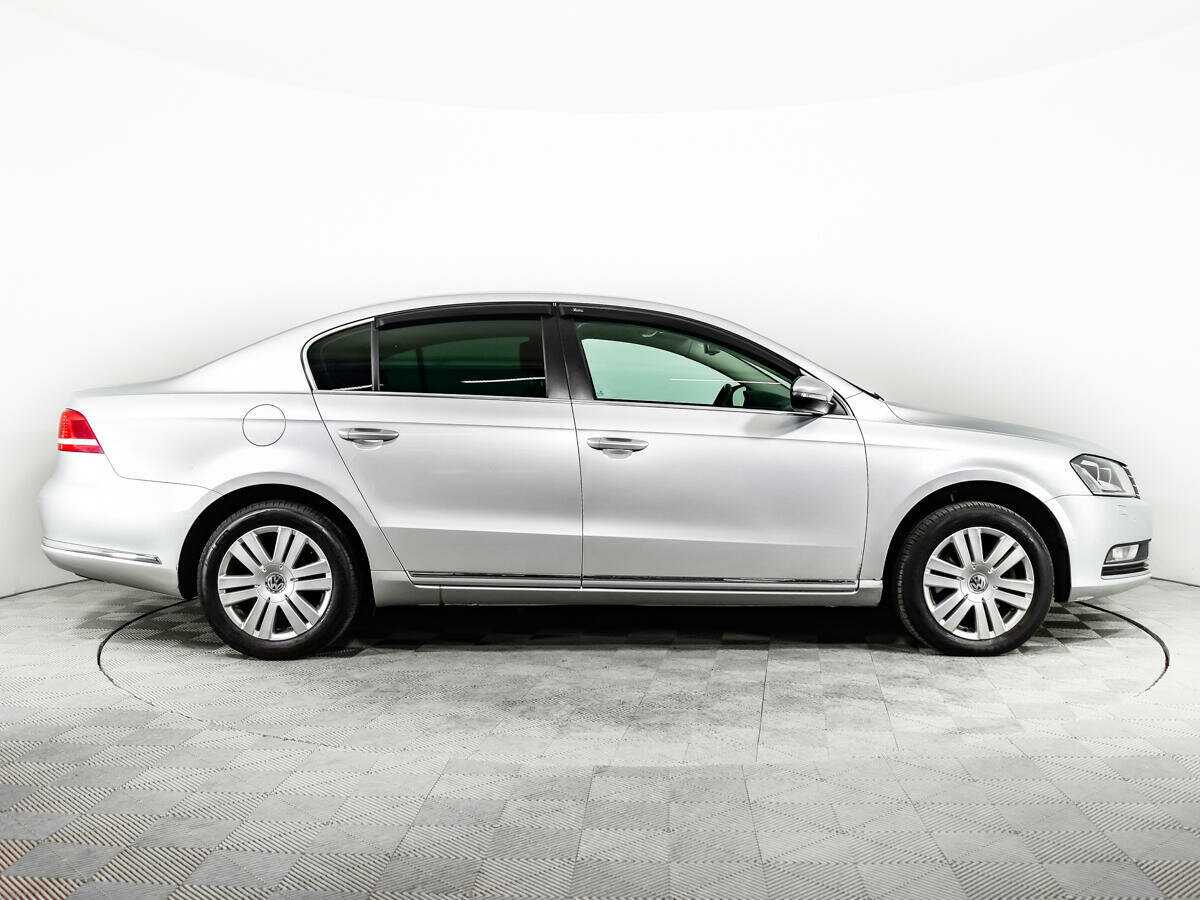 Купить Volkswagen Passat, 2011, 172 061 км, фото №4