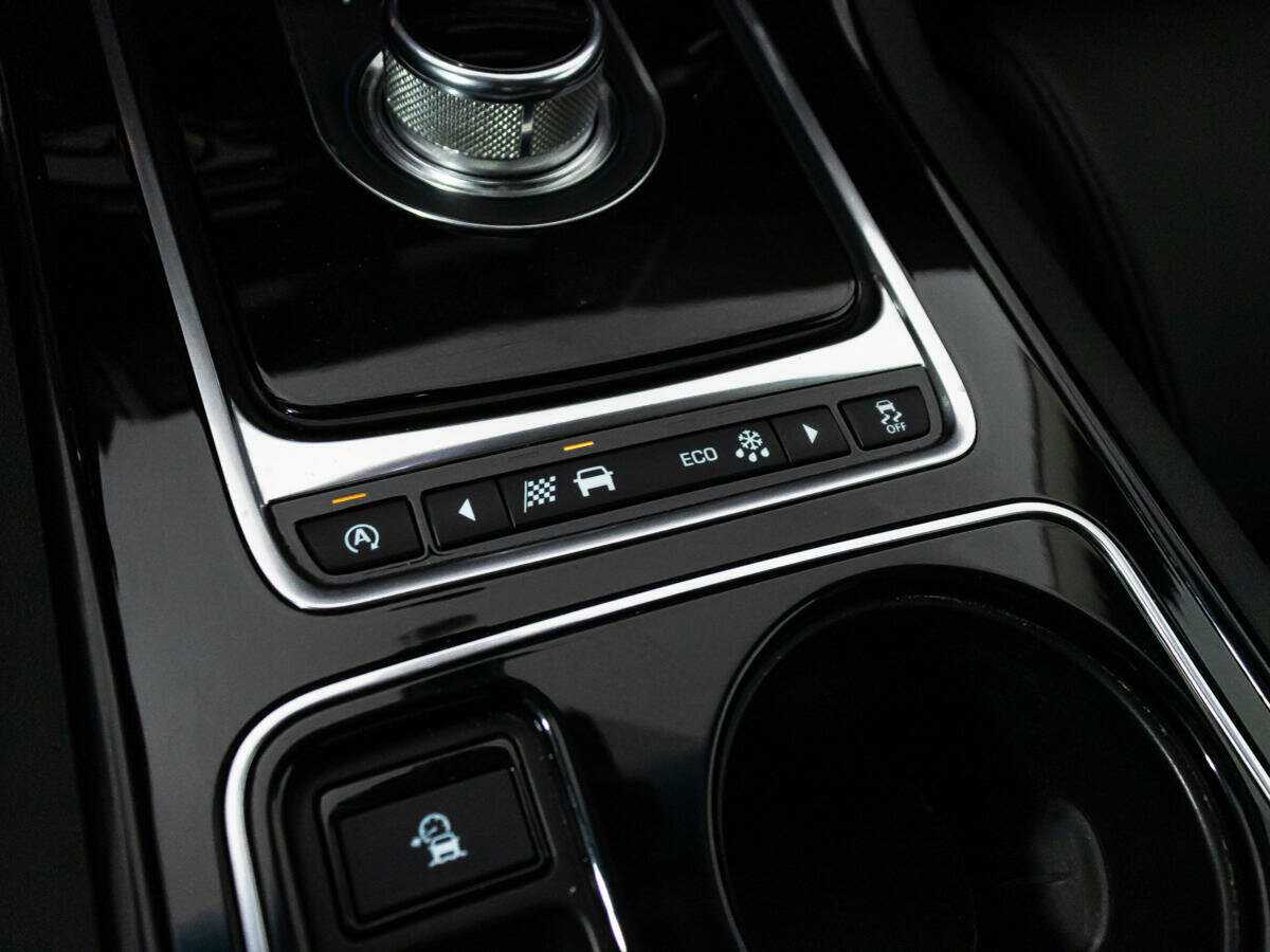 Купить Jaguar XE, 2015, 127 048 км, фото №17