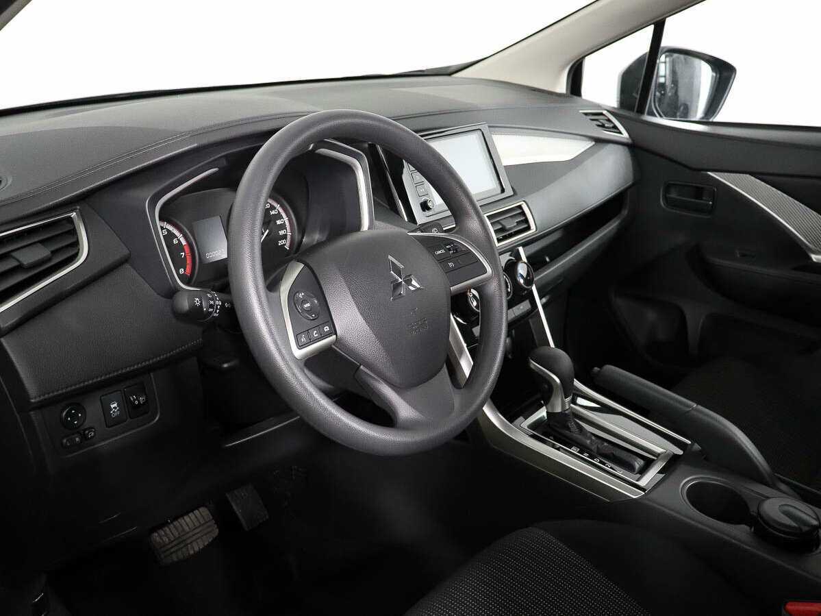 Купить Mitsubishi Xpander, 2023, 61 км, фото №14