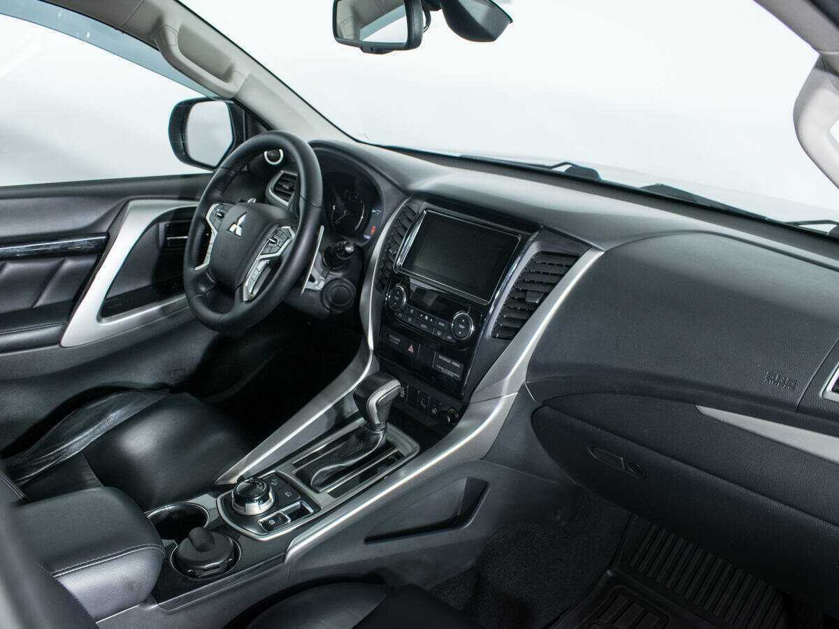 Купить Mitsubishi Pajero Sport, 2016, 113 204 км, фото №9