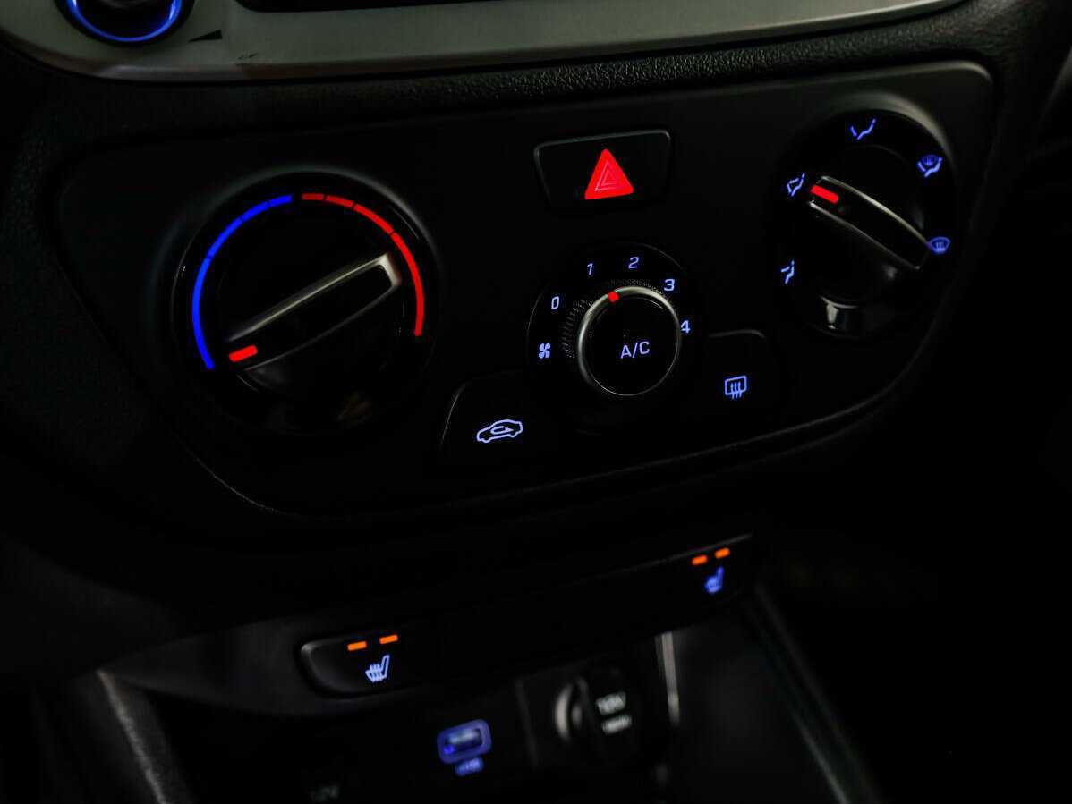 Купить Hyundai Solaris, 2019, 211 326 км, фото №14