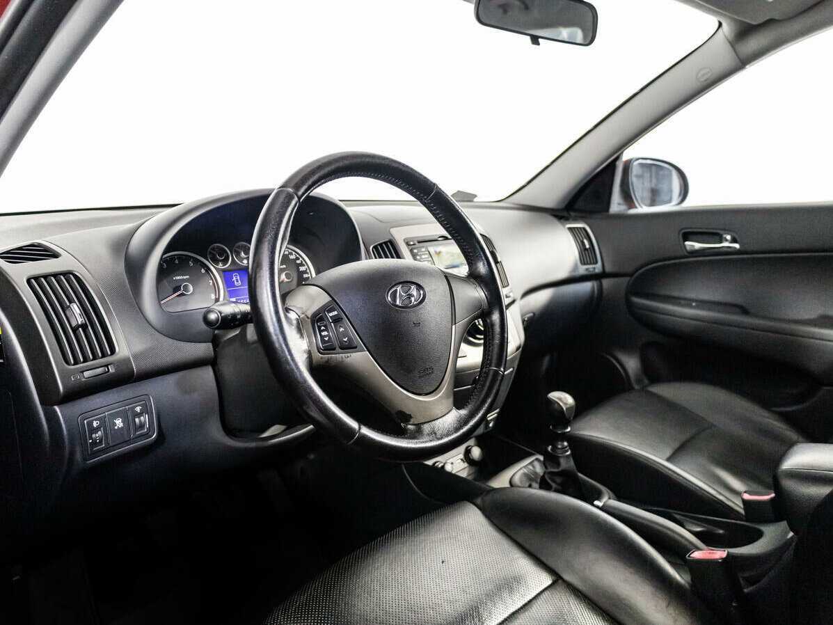 Купить Hyundai i30, 2009, 145 656 км, фото №10