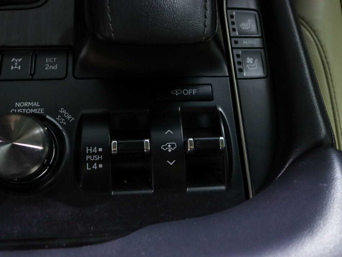 Купить Lexus LX 570, 2015, 145 022 км, фото №22