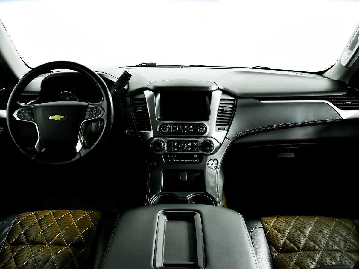 Купить Chevrolet Tahoe, 2017, 133 125 км, фото №11