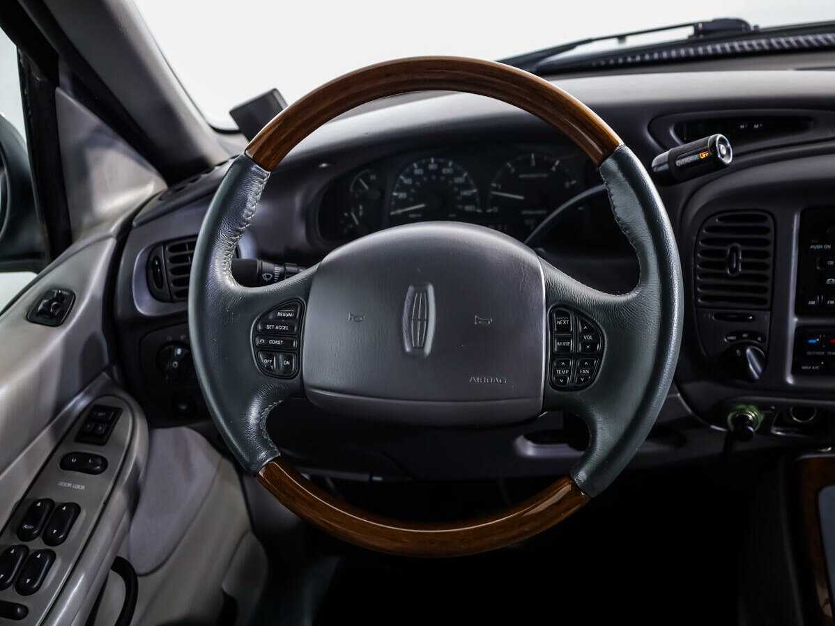 Купить Lincoln Navigator, 1999, 231 661 км, фото №10
