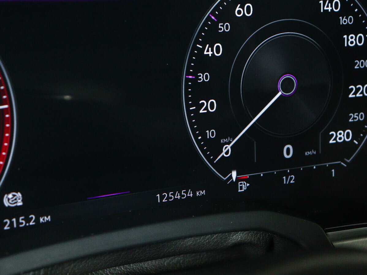 Купить Volkswagen Touareg, 2020, 125 392 км, фото №9