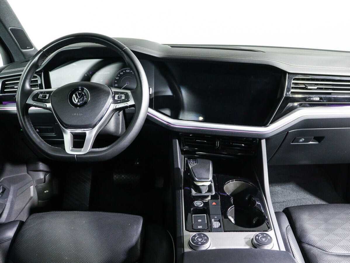 Купить Volkswagen Touareg, 2020, 125 392 км, фото №10