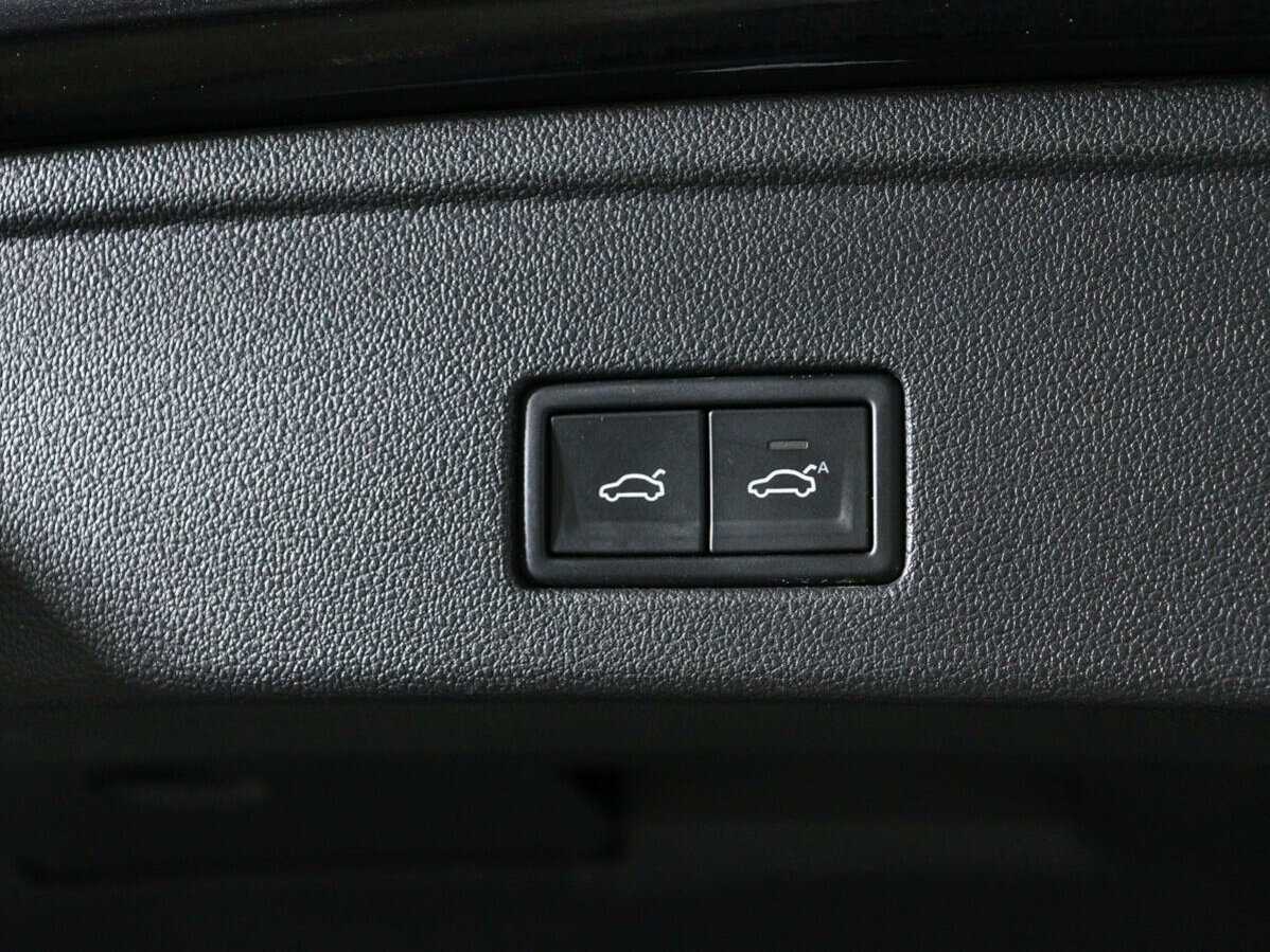 Купить Volkswagen Touareg, 2020, 125 392 км, фото №16