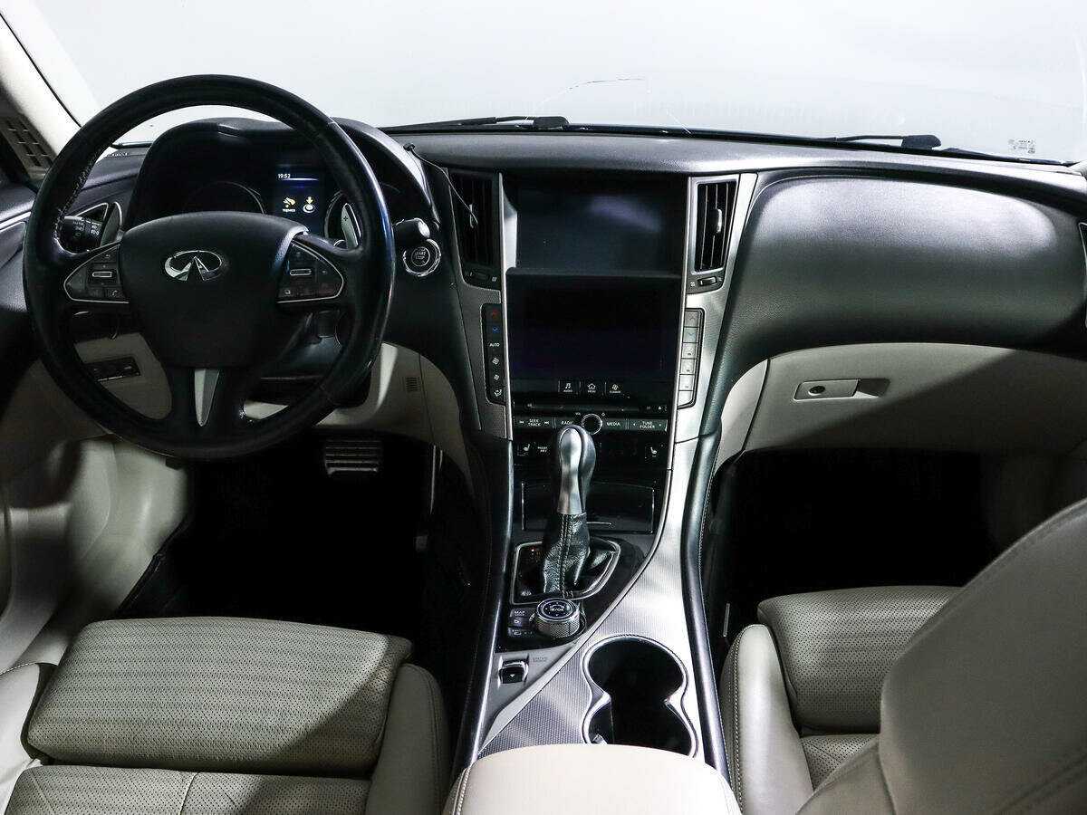 Купить Infiniti Q50, 2014, 189 559 км, фото №10
