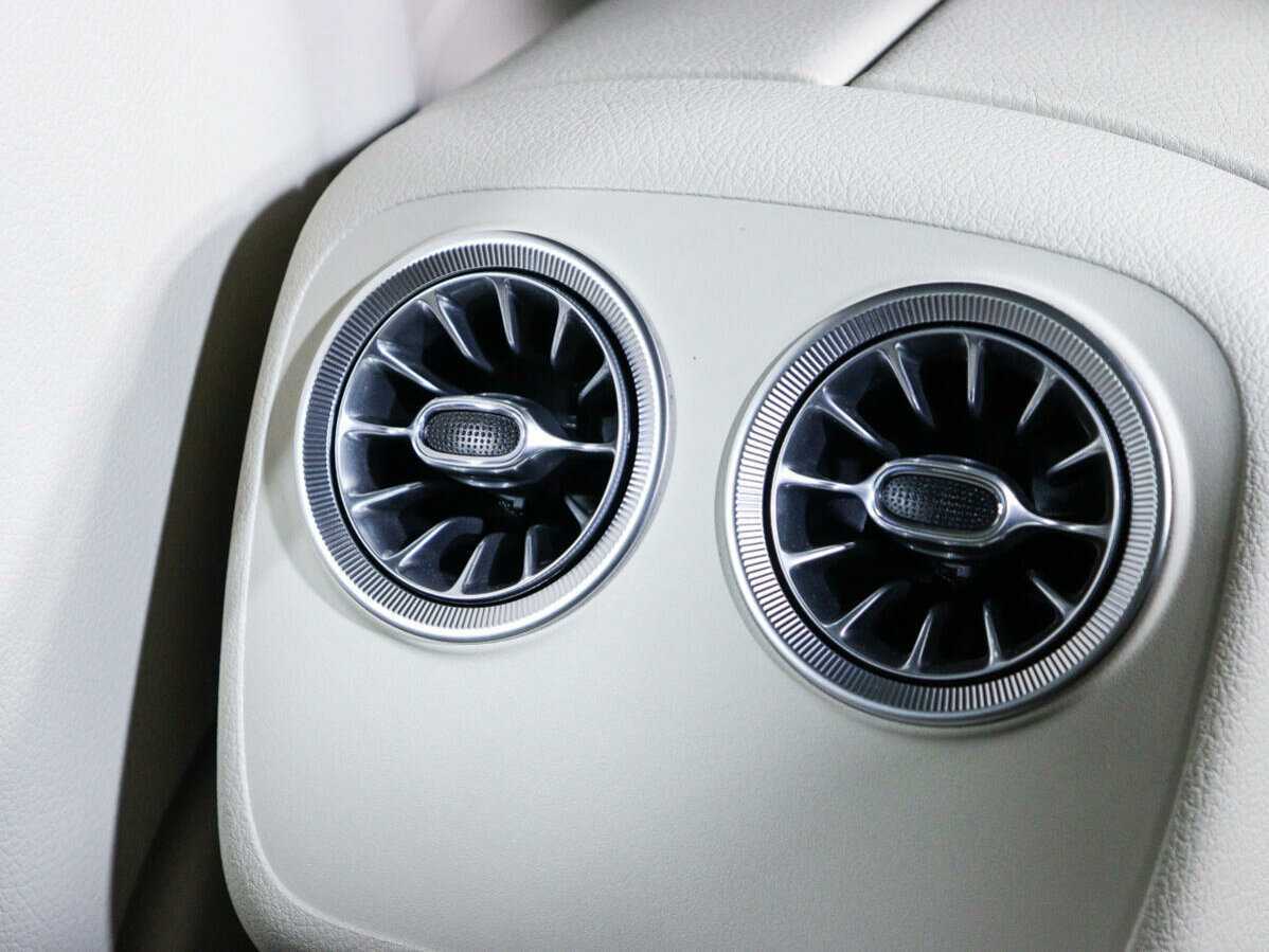 Купить Mercedes-Benz E-Класс 200, 2018, 85 600 км, фото №16