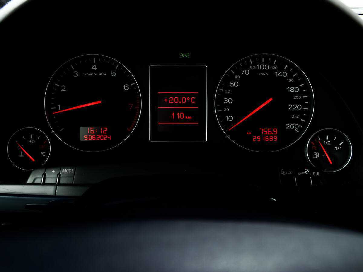 Купить Audi A4, 2002, 219 688 км, фото №10