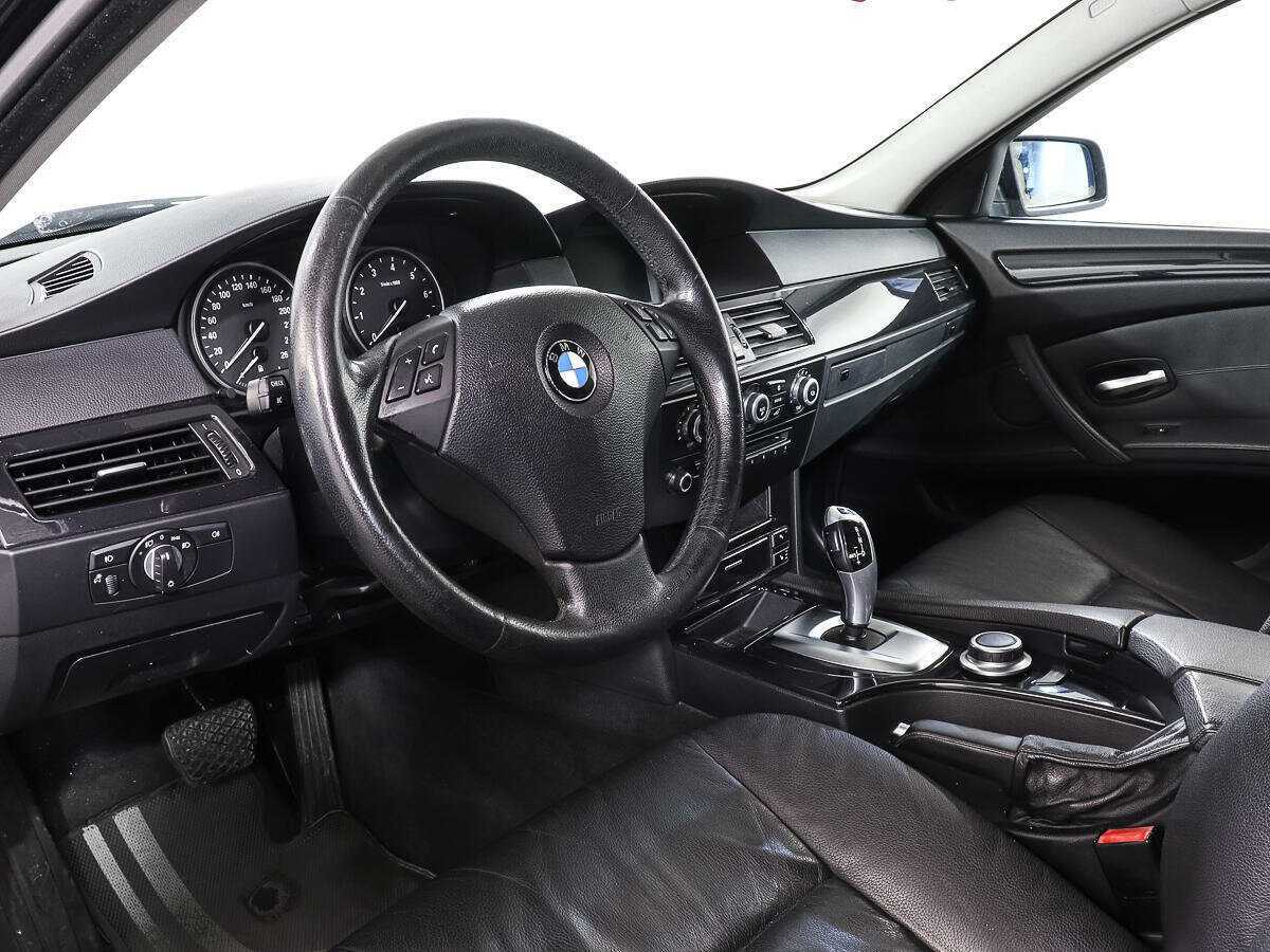 Купить BMW 5 серии 525i, 2008, 167 109 км, фото №12