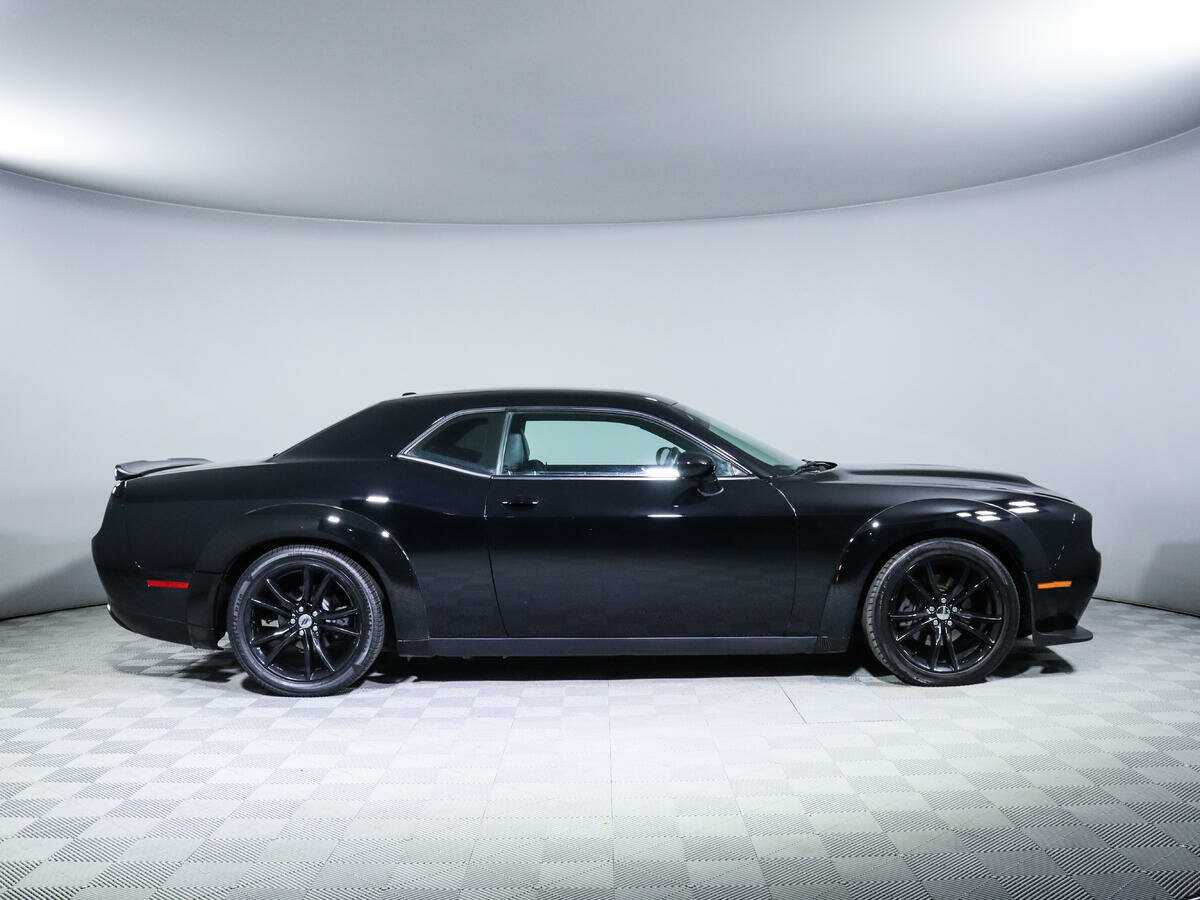 Купить Dodge Challenger R__T, 2019, 80 783 км, фото №4
