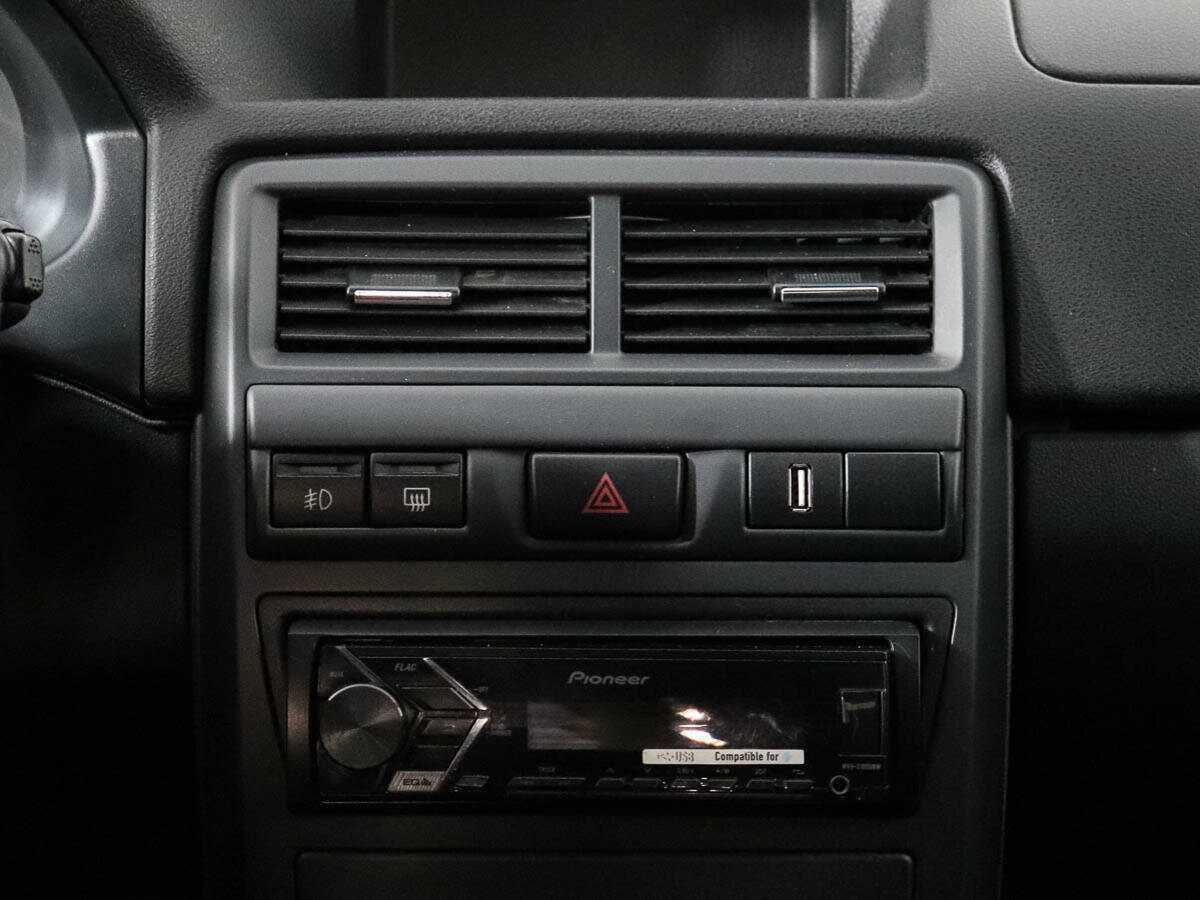 Купить Lada (ВАЗ) Priora, 2017, 140 095 км, фото №11