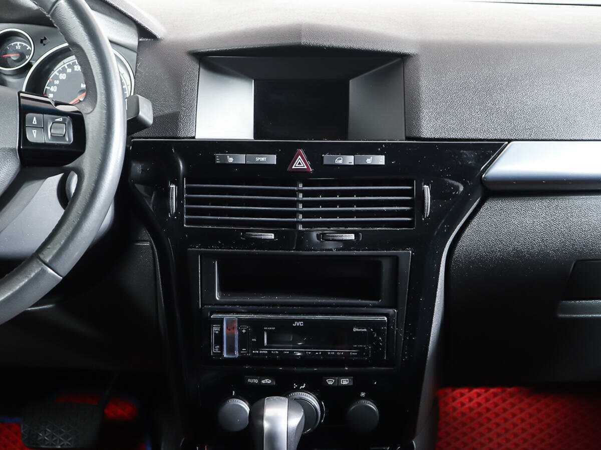 Купить Opel Astra GTC, 2010, 166 370 км, фото №11