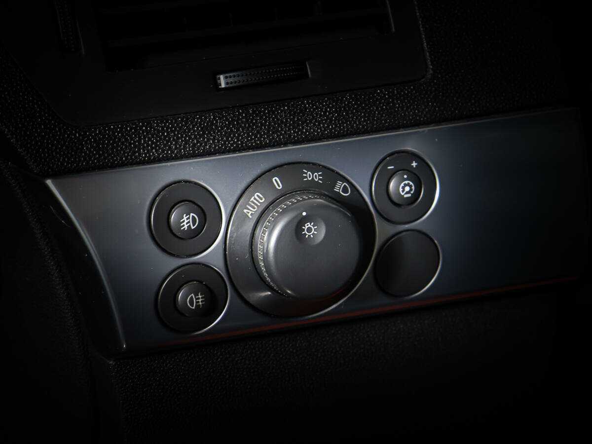 Купить Opel Astra GTC, 2010, 166 370 км, фото №15