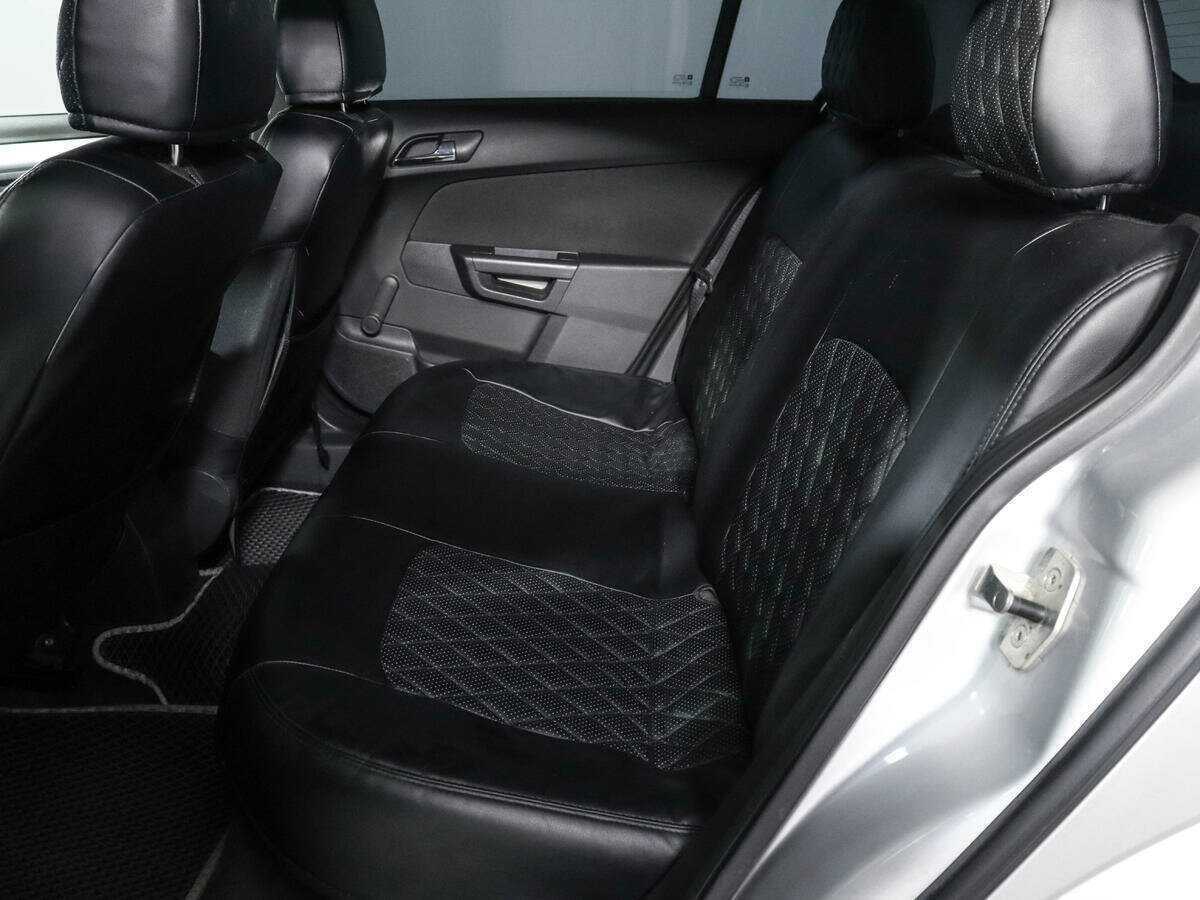 Купить Opel Astra, 2011, 134 359 км, фото №10